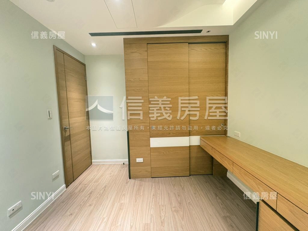 亞昕采匯美裝三房車位房屋室內格局與周邊環境