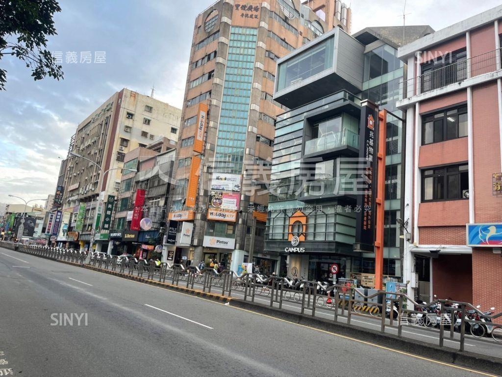 北區精美電梯大套房房屋室內格局與周邊環境