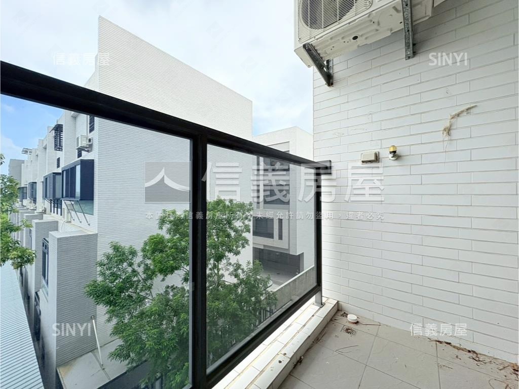 ＬＭ走路上學兩房平車房屋室內格局與周邊環境