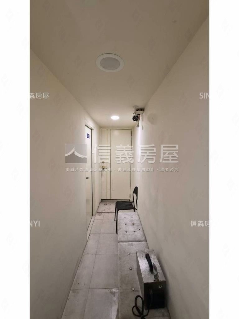 專任近逢甲１０房透套房屋室內格局與周邊環境