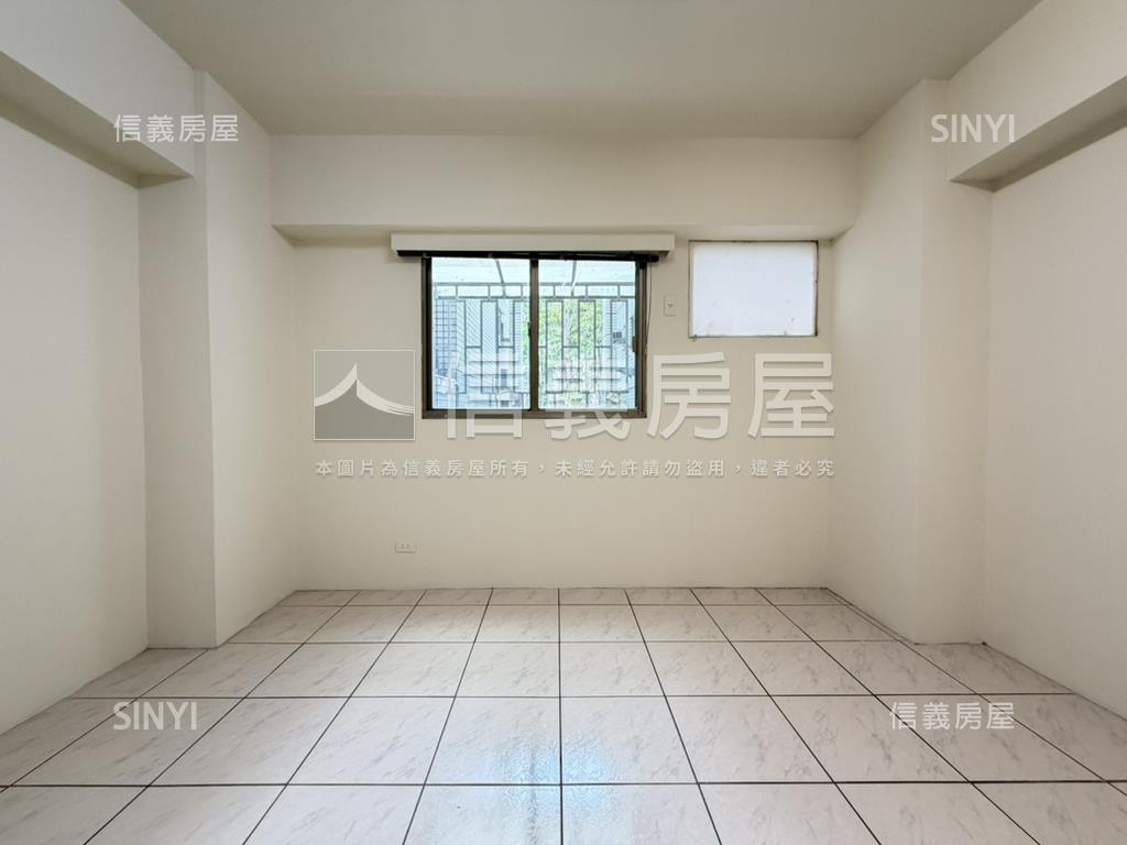 孟居主陽４０坪好大４房房屋室內格局與周邊環境