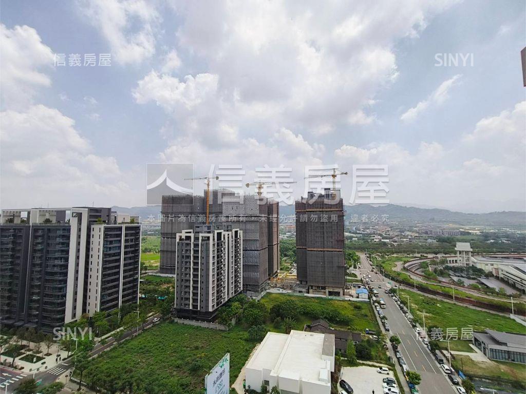 稀有高樓兩房兩衛平車房屋室內格局與周邊環境