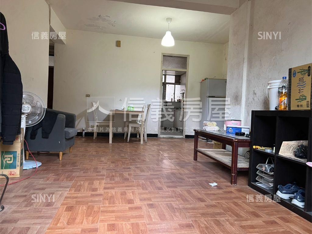 近學區優質收租置產美屋房屋室內格局與周邊環境