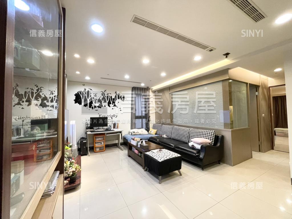 合環御景典雅三房車位房屋室內格局與周邊環境