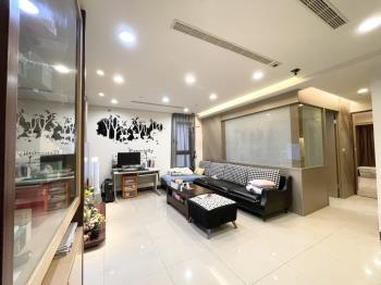 合環御景典雅三房車位