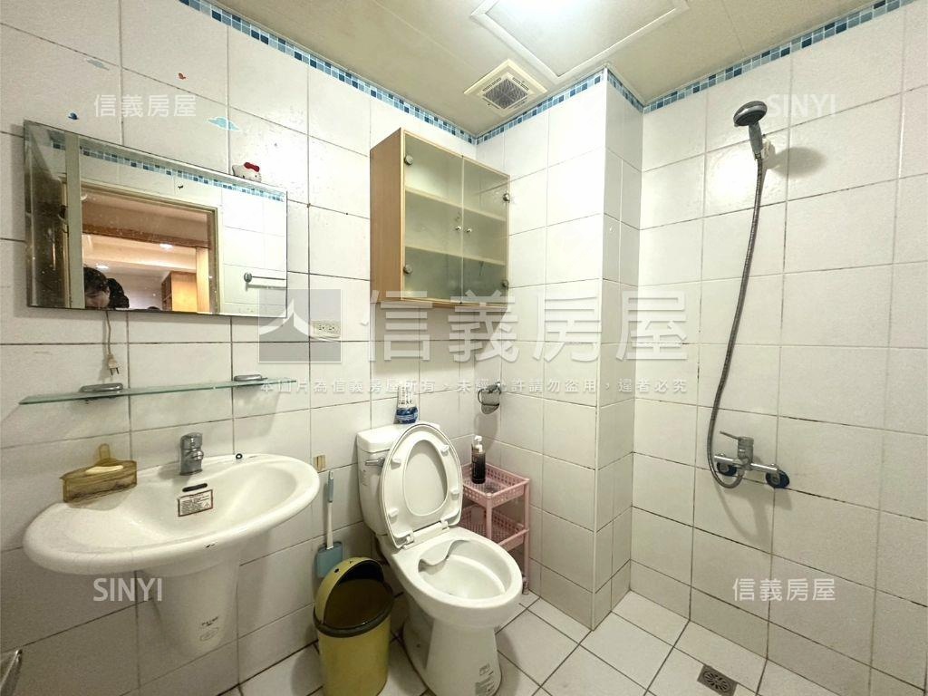 甜蜜蜜大套房車位房屋室內格局與周邊環境