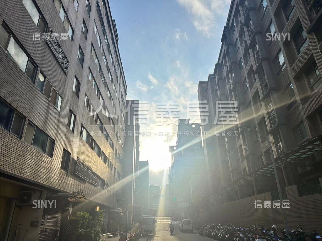 甜蜜蜜大套房車位房屋室內格局與周邊環境