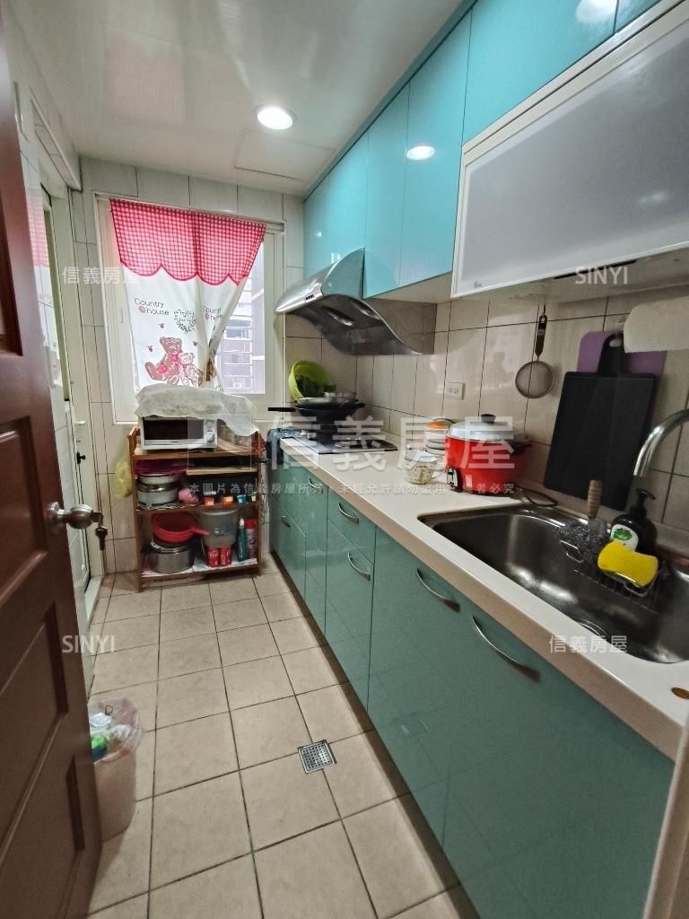 海山大地電梯美兩房房屋室內格局與周邊環境