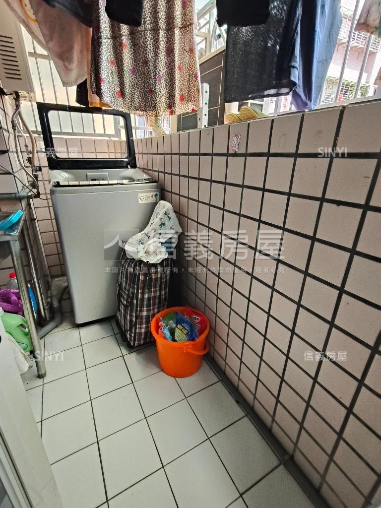 海山大地電梯美兩房房屋室內格局與周邊環境