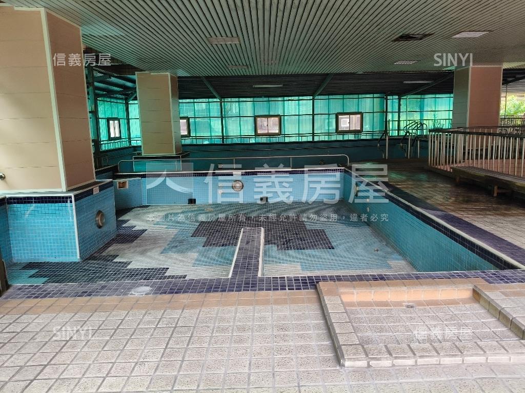 海山大地電梯美兩房房屋室內格局與周邊環境