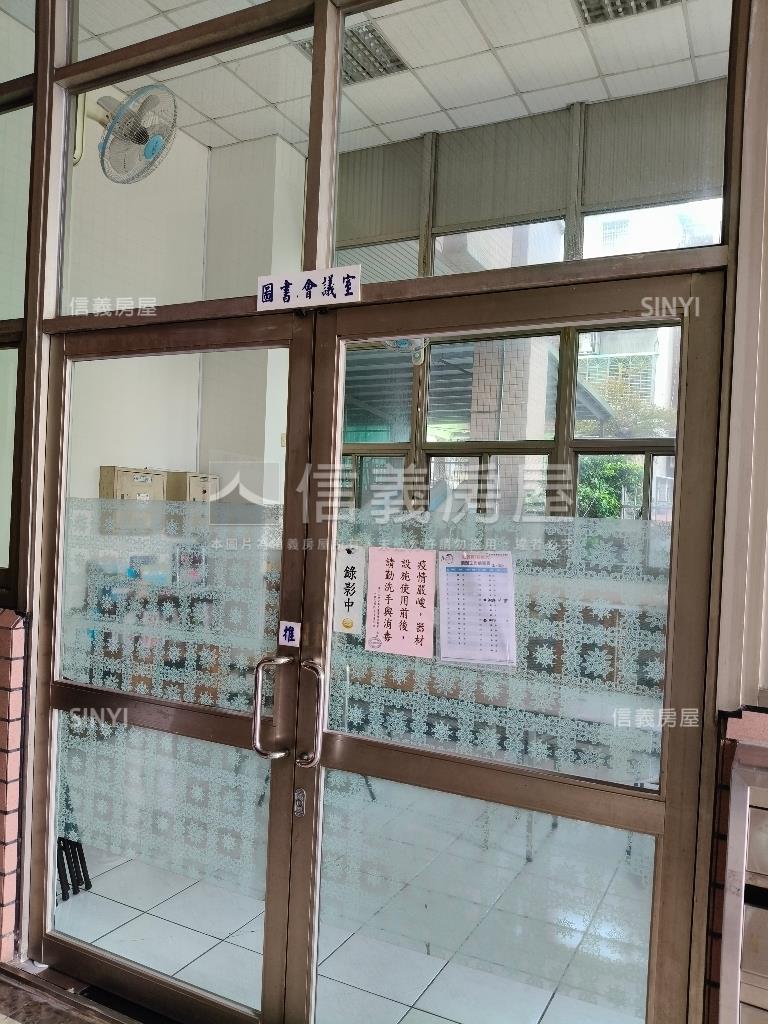 海山大地電梯美兩房房屋室內格局與周邊環境