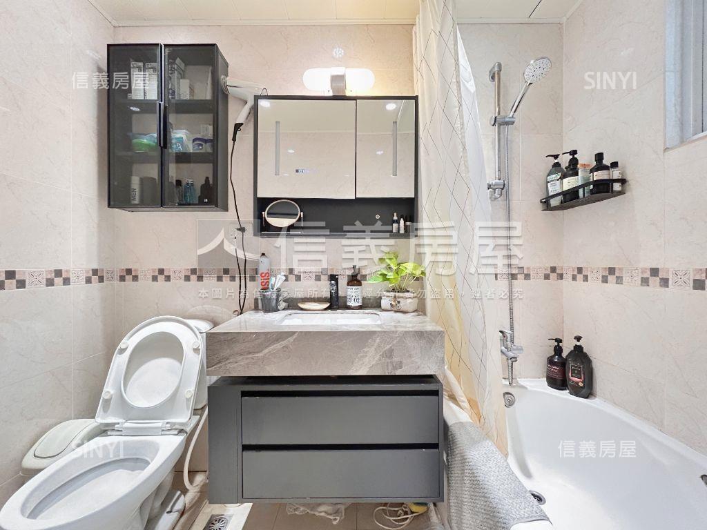 春城麗池採光美妝兩房車位房屋室內格局與周邊環境