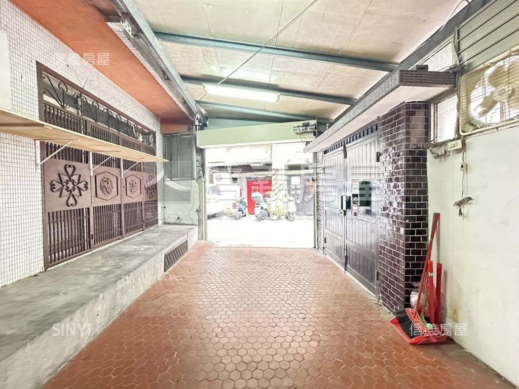 頂溪忠孝邊間面寬一樓房屋室內格局與周邊環境