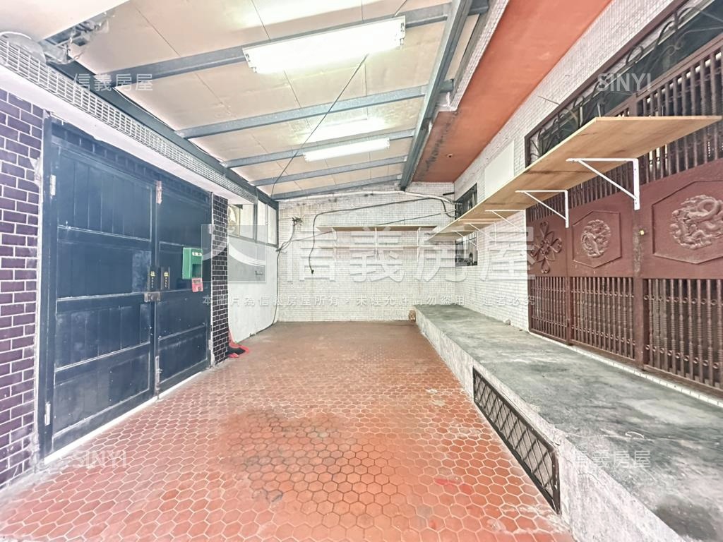 頂溪忠孝邊間面寬一樓房屋室內格局與周邊環境