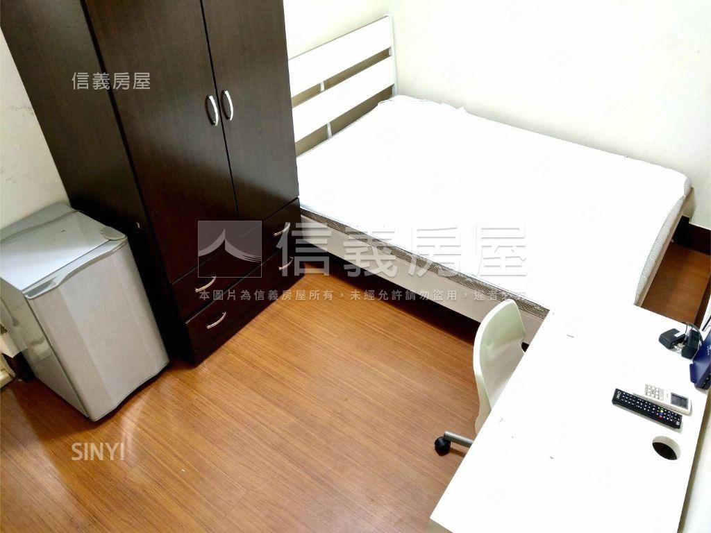 自治街約５米面寬店套房屋室內格局與周邊環境