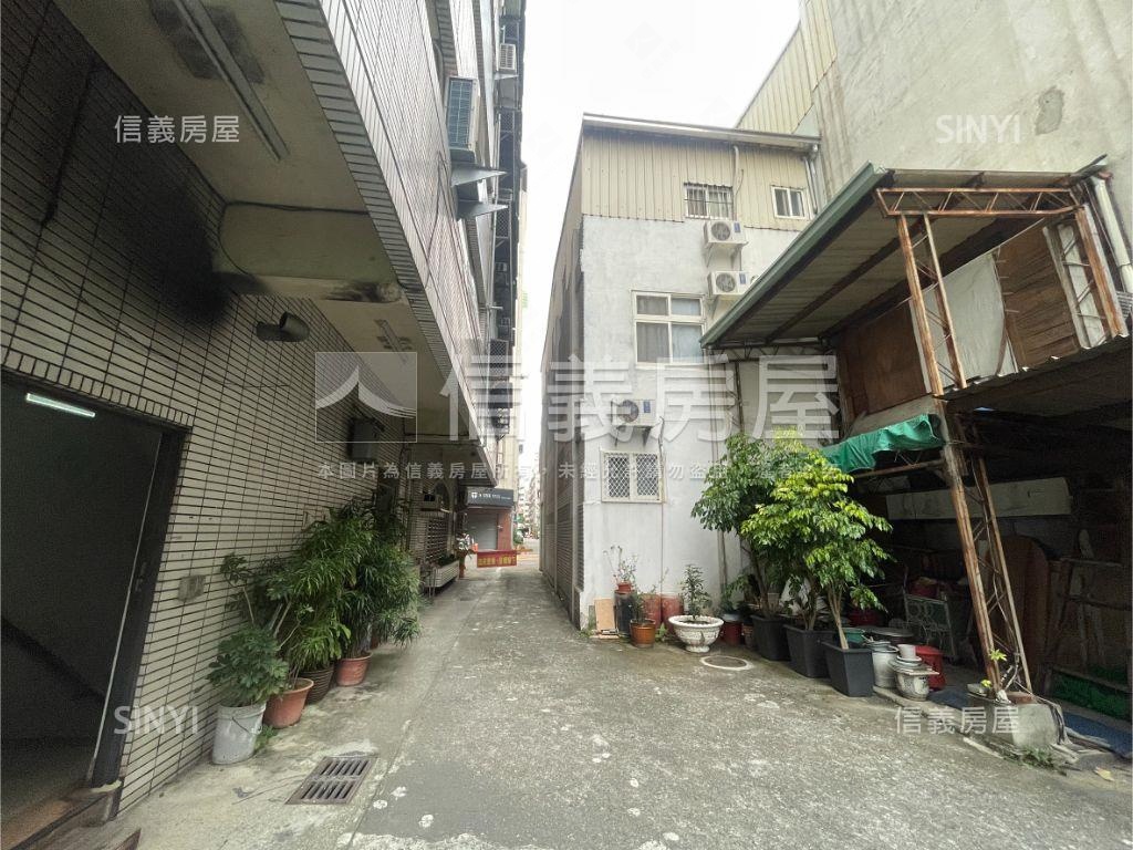 自治街約５米面寬店套房屋室內格局與周邊環境