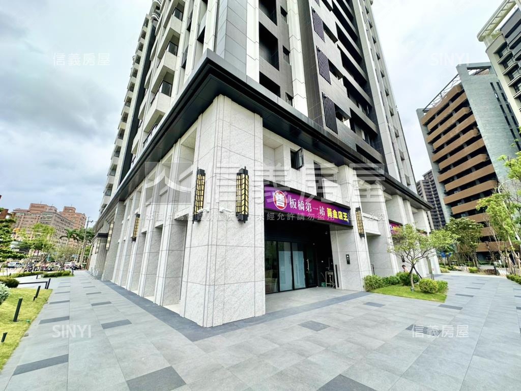 江翠捷運⭐風華邊間金店面房屋室內格局與周邊環境