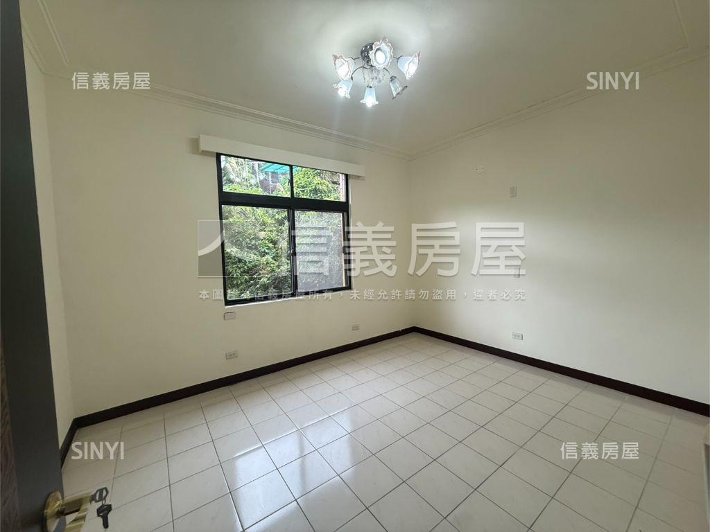 怡園高質感別墅房屋室內格局與周邊環境