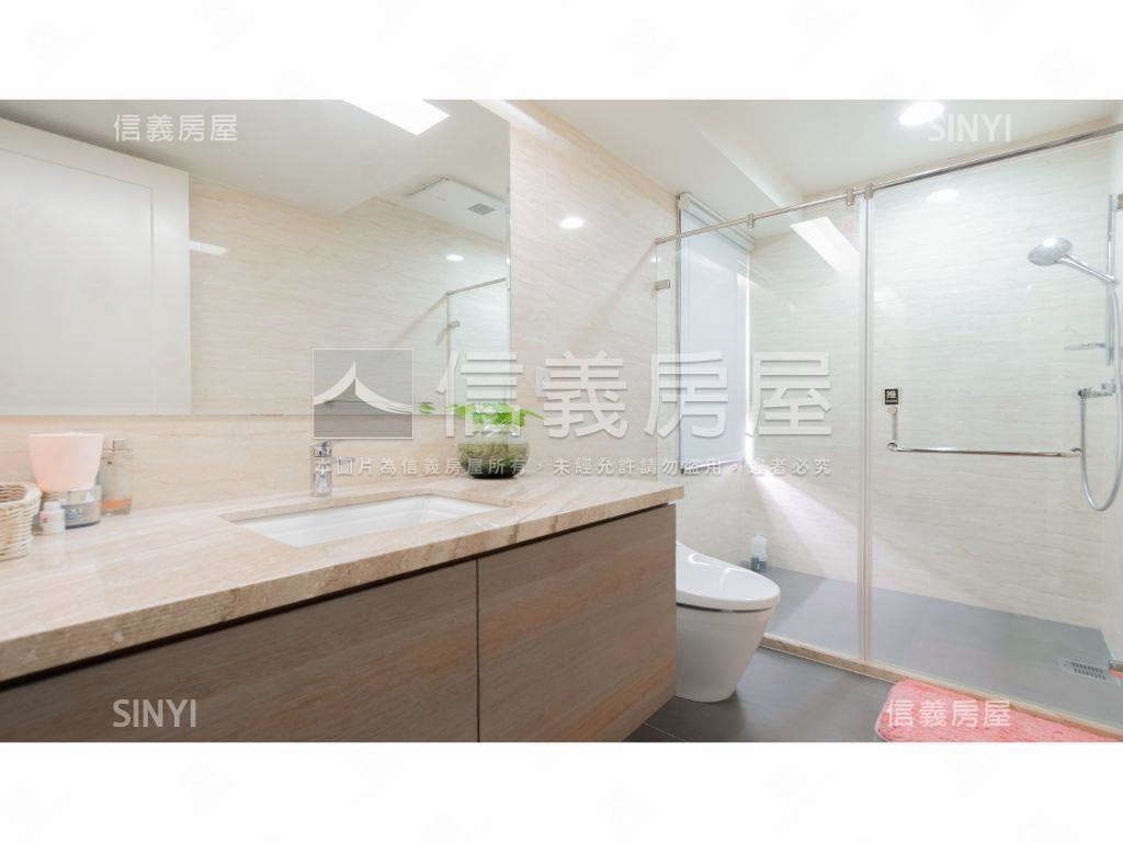 可介紹●精銳市政廳美裝潢房屋室內格局與周邊環境