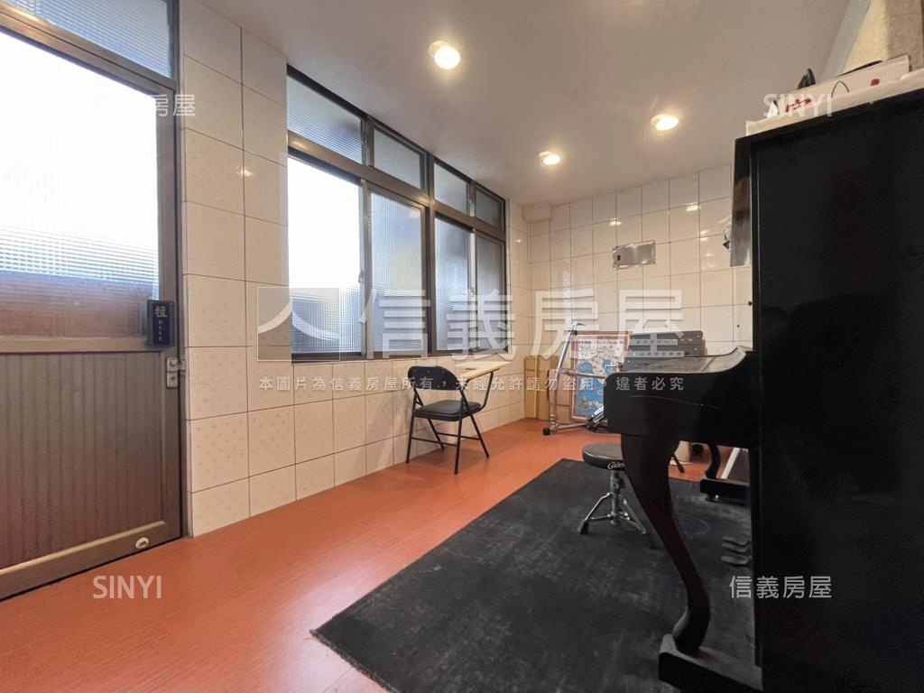 平東路透天店面房屋室內格局與周邊環境