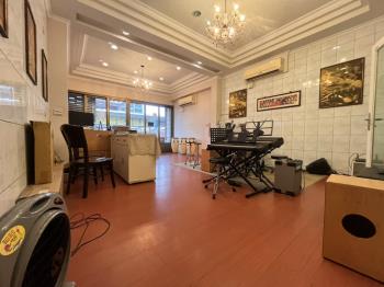 平東路透天店面