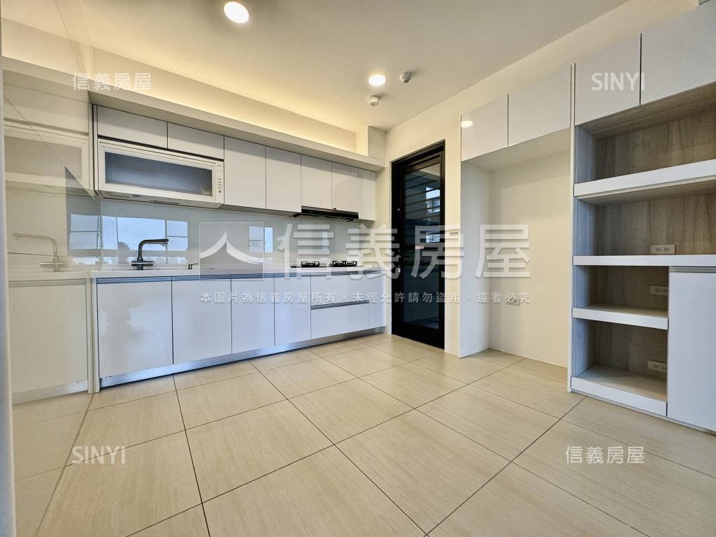 挪威麗園４房雙平面車位房屋室內格局與周邊環境