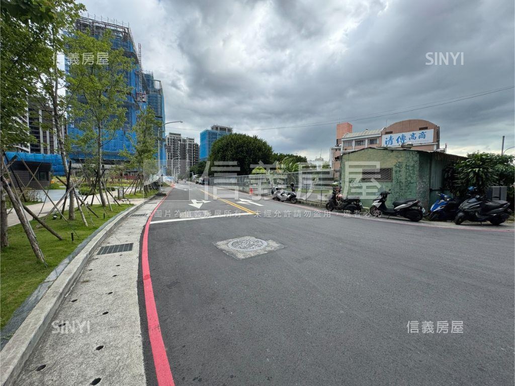 冠德天韻高樓兩房車位房屋室內格局與周邊環境