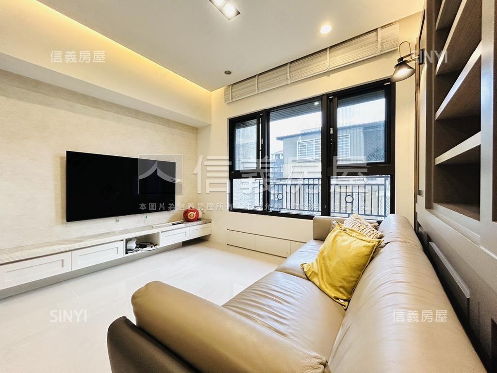 新潤峰耘３房帶坡平車位房屋室內格局與周邊環境