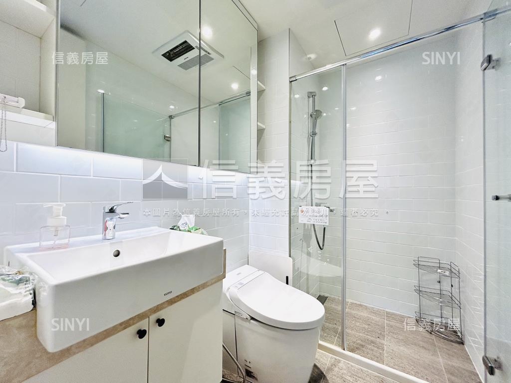 新潤峰耘３房帶坡平車位房屋室內格局與周邊環境