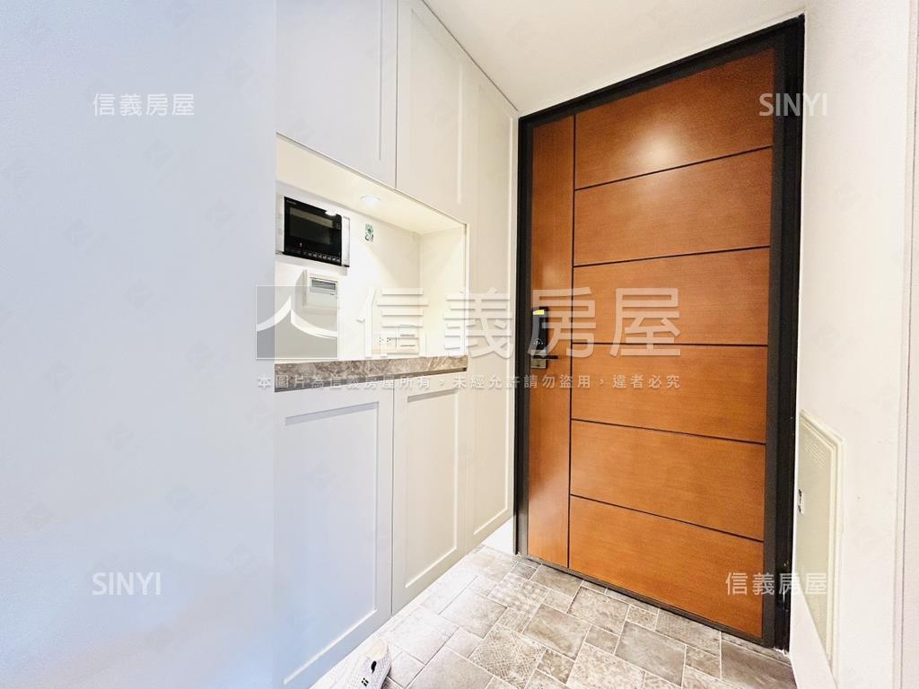 新潤峰耘３房帶坡平車位房屋室內格局與周邊環境