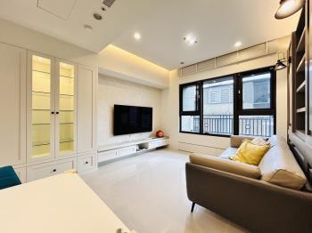 新潤峰耘３房帶坡平車位