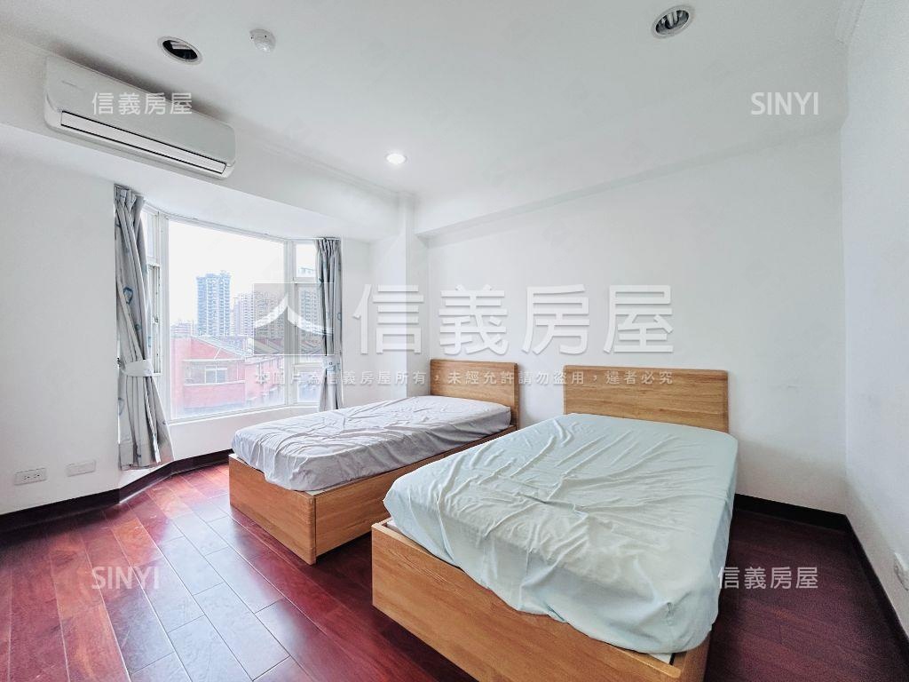 巴黎伯爵三房車位房屋室內格局與周邊環境