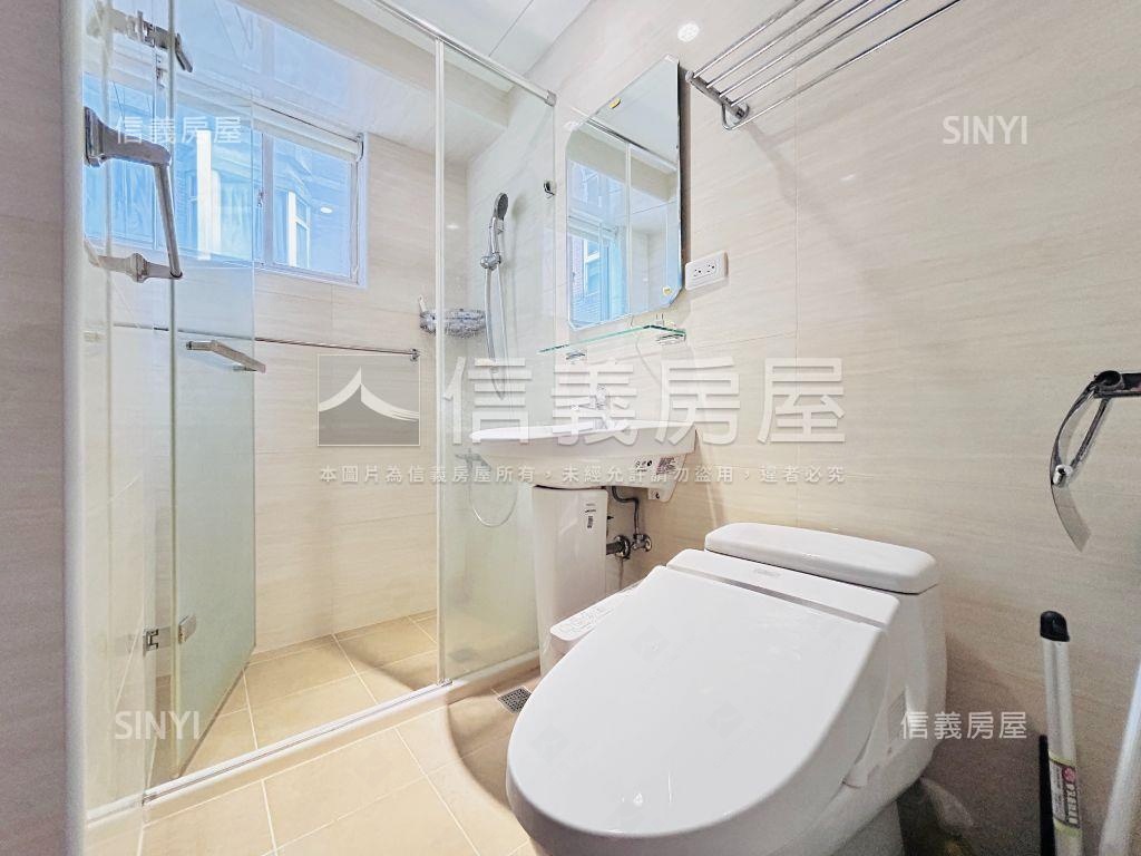 巴黎伯爵三房車位房屋室內格局與周邊環境