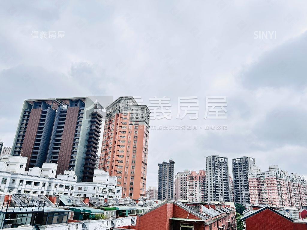 巴黎伯爵三房車位房屋室內格局與周邊環境