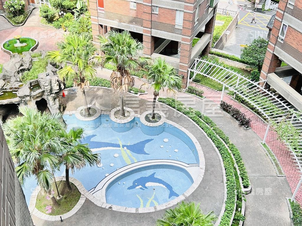 巴黎伯爵三房車位房屋室內格局與周邊環境