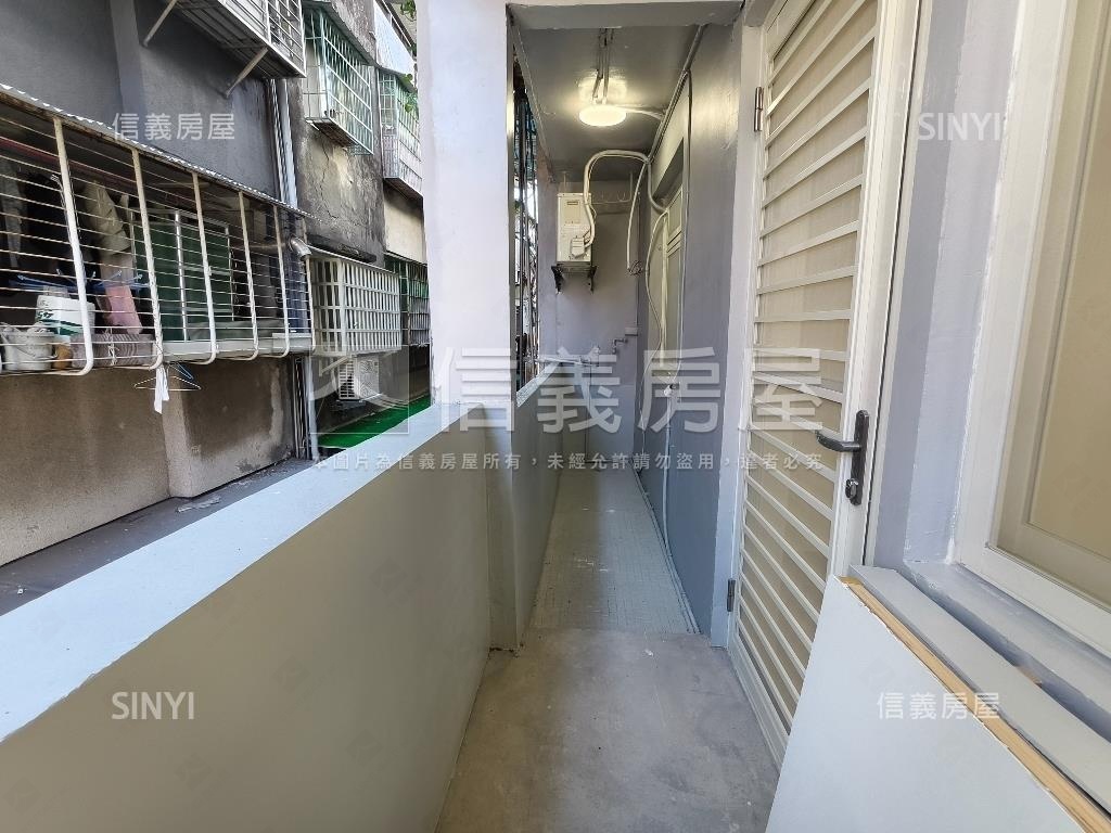 秀朗獨戶亮麗三房房屋室內格局與周邊環境