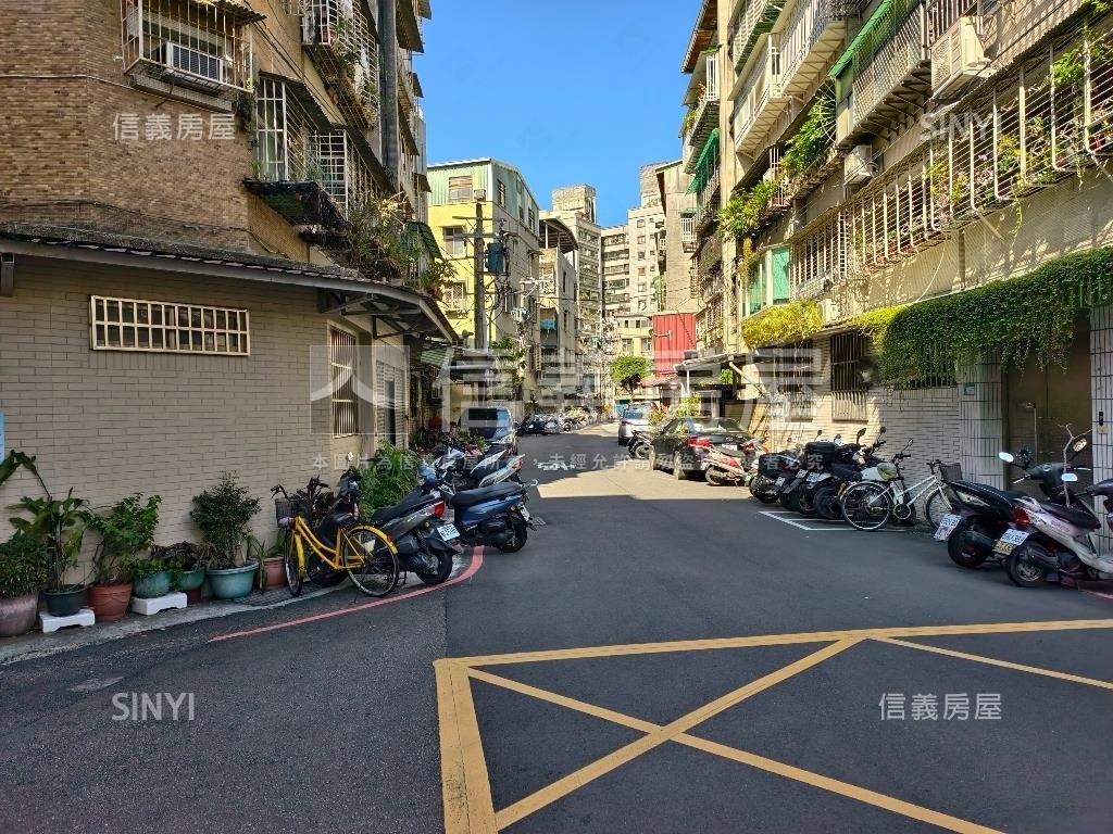 秀朗獨戶亮麗三房房屋室內格局與周邊環境
