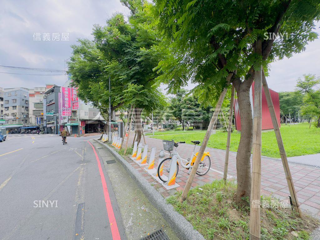 江翠一層一戶公園四房車位房屋室內格局與周邊環境