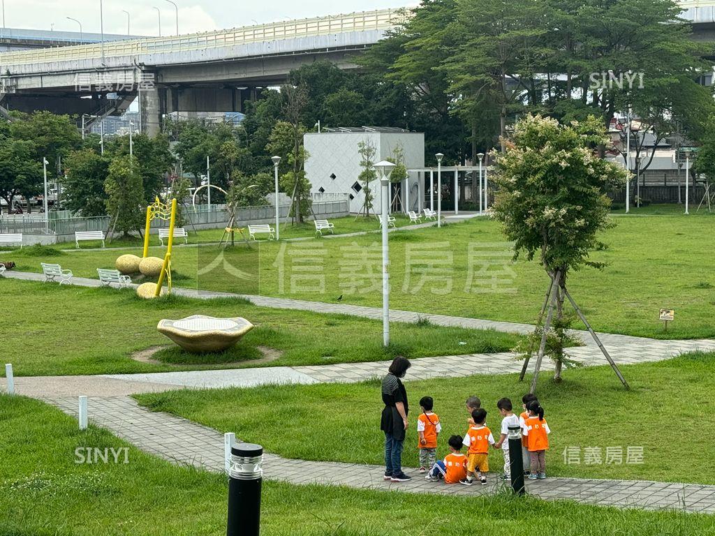 江翠一層一戶公園四房車位房屋室內格局與周邊環境