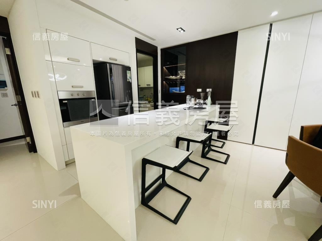 奧斯卡樹景大戶房屋室內格局與周邊環境