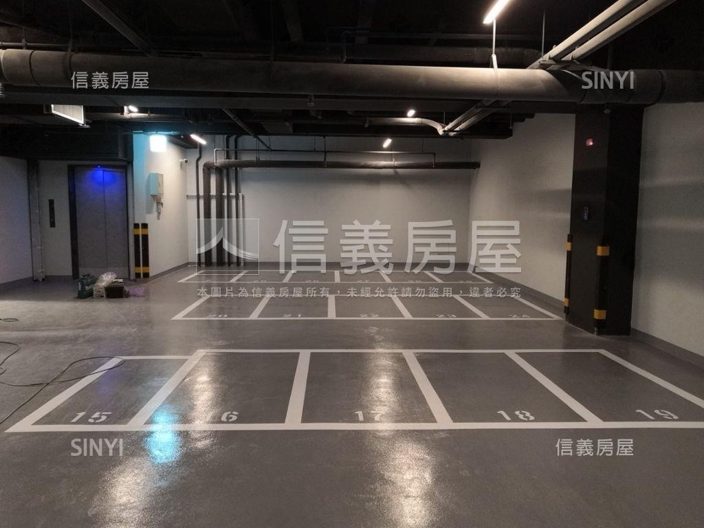 幸福微風大兩房含４個車位房屋室內格局與周邊環境