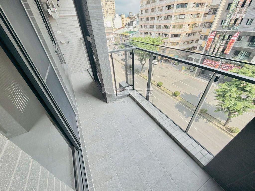 藍圖講義兩房車位房屋室內格局與周邊環境