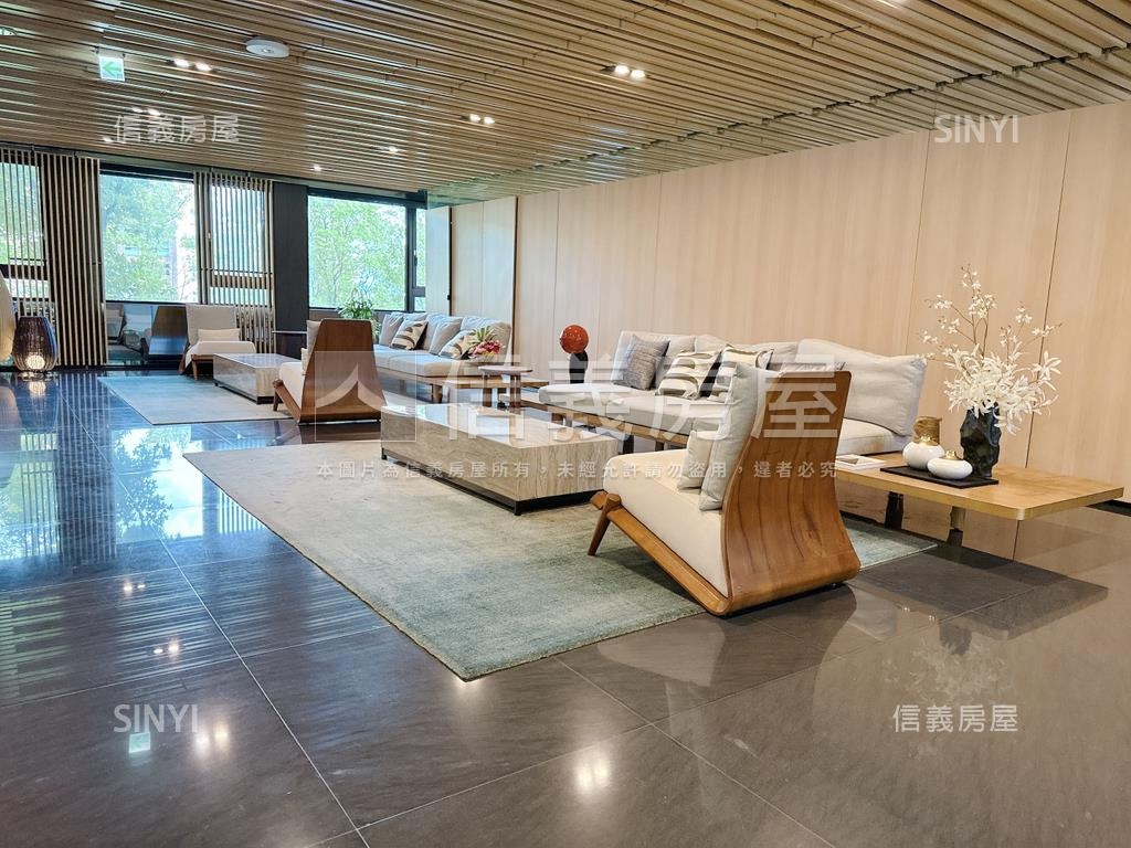 開闊山景精美兩房房屋室內格局與周邊環境