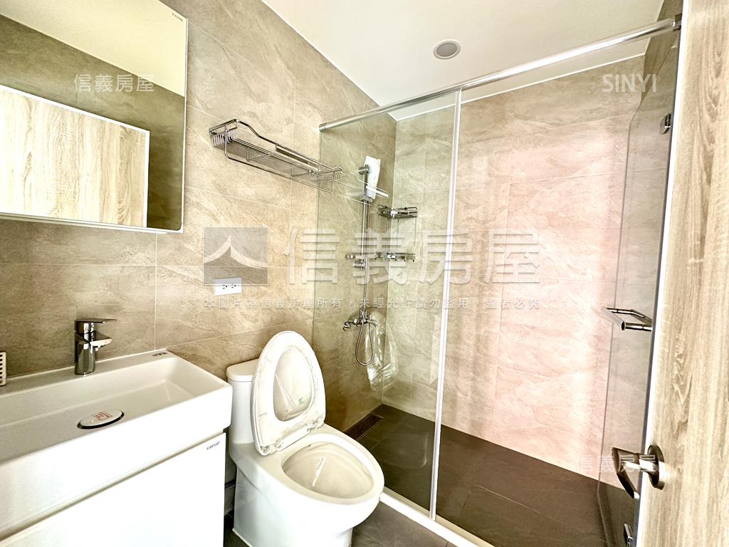 雙衛中港運動公園明亮華廈房屋室內格局與周邊環境