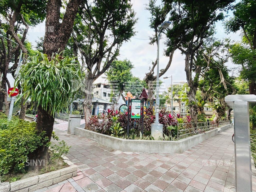 近公園靜巷一樓房屋室內格局與周邊環境