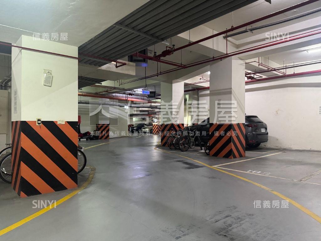 【車位】布拉格－１００號房屋室內格局與周邊環境