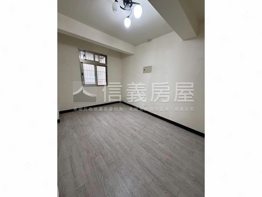 龍昌路前後臨路透天房屋室內格局與周邊環境