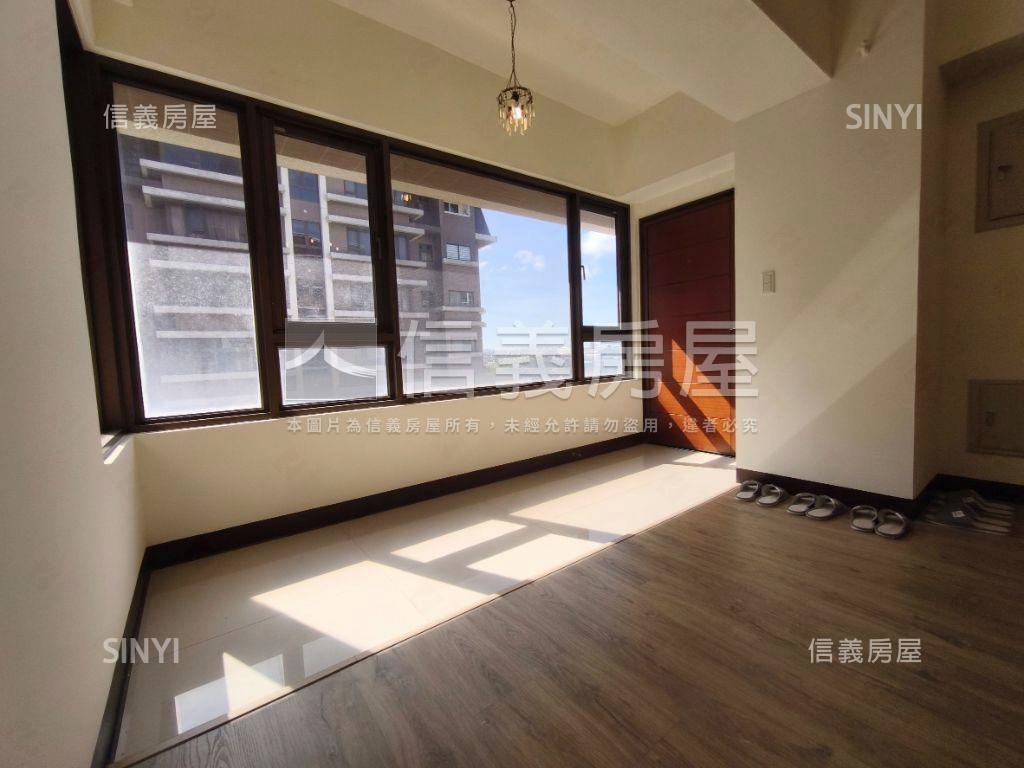 Ａ１８樺龍三房中高樓層房屋室內格局與周邊環境