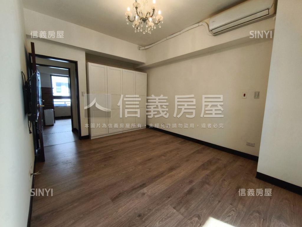 Ａ１８樺龍三房中高樓層房屋室內格局與周邊環境