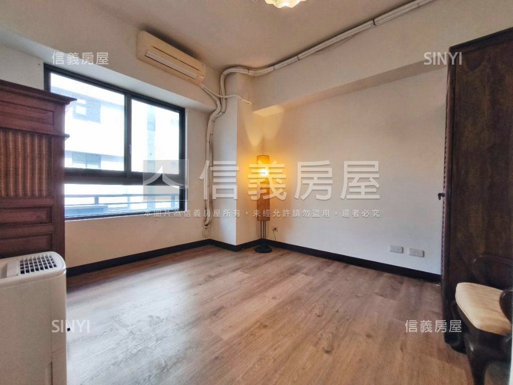 Ａ１８樺龍三房中高樓層房屋室內格局與周邊環境